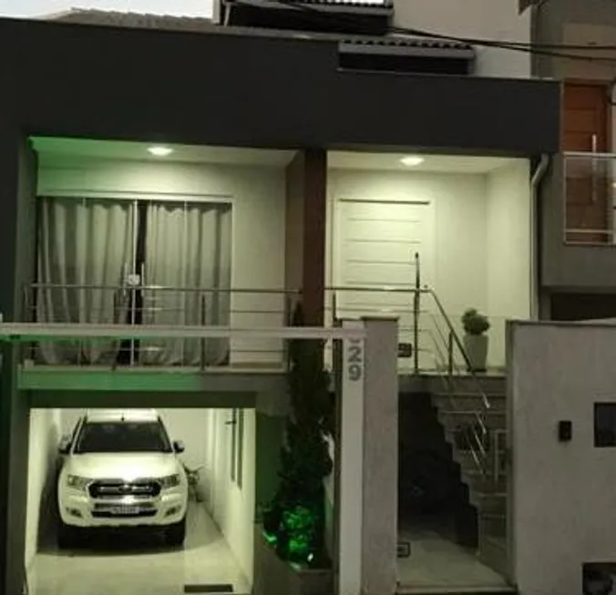 Foto 1 de Casa com 3 Quartos à venda, 180m² em Jardim Belvedere, Volta Redonda