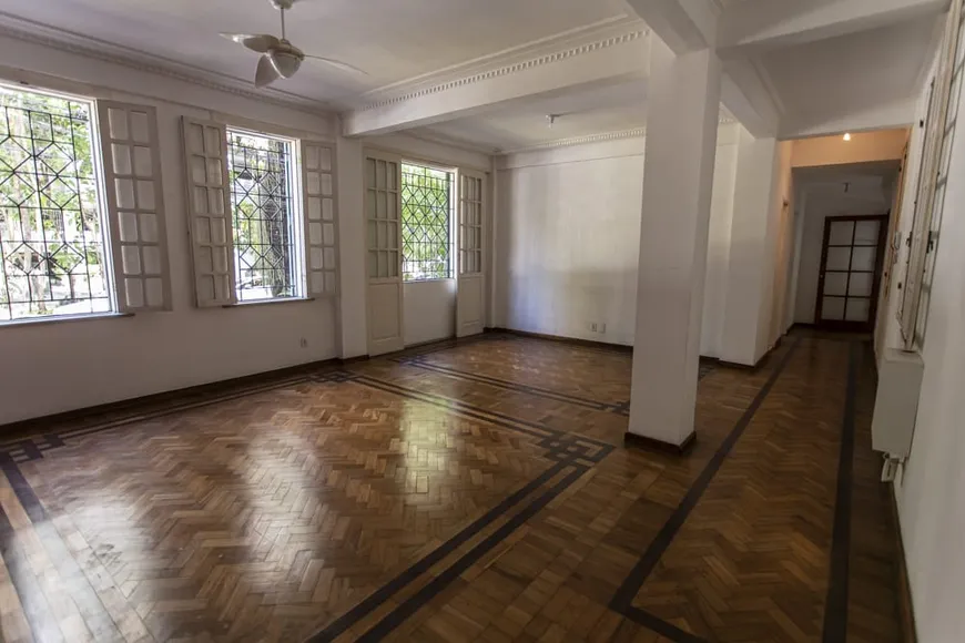 Foto 1 de Apartamento com 3 Quartos à venda, 151m² em Laranjeiras, Rio de Janeiro