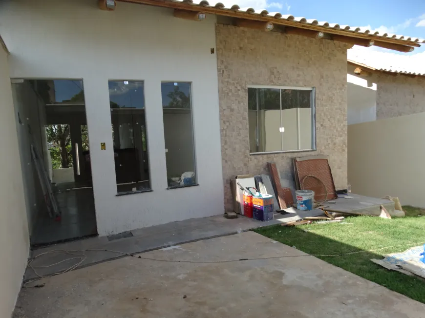 Foto 1 de Casa com 2 Quartos à venda, 50m² em Jardim das Mangabeiras, Mateus Leme