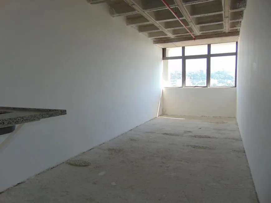 Foto 1 de Sala Comercial para alugar, 25m² em São Cristóvão, Rio de Janeiro