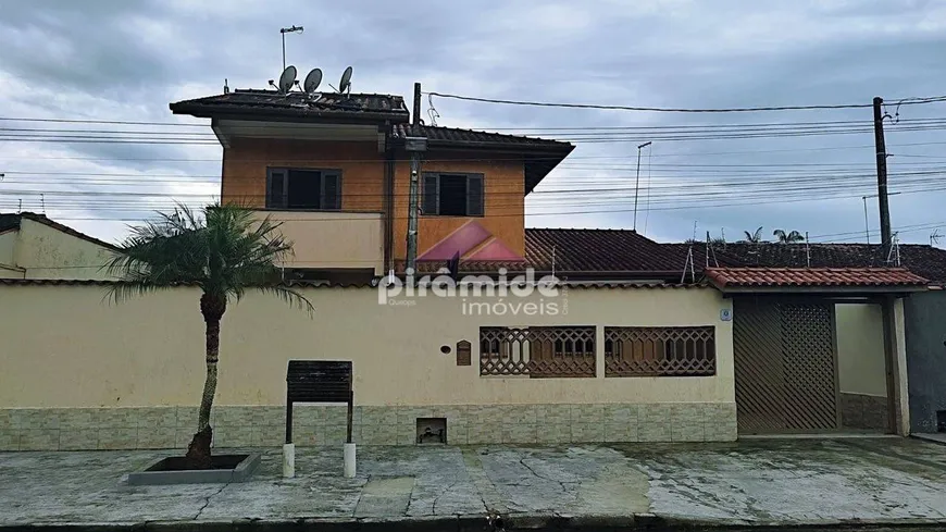 Foto 1 de Casa com 4 Quartos à venda, 245m² em Jardim Das Gaivotas, Caraguatatuba