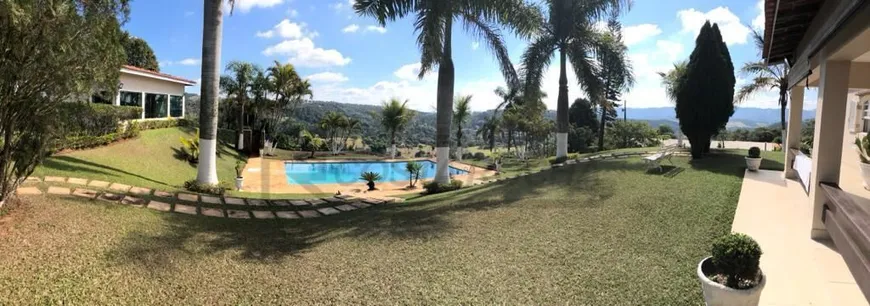 Foto 1 de Fazenda/Sítio com 3 Quartos à venda, 900m² em Alto das Palmeiras, Itu