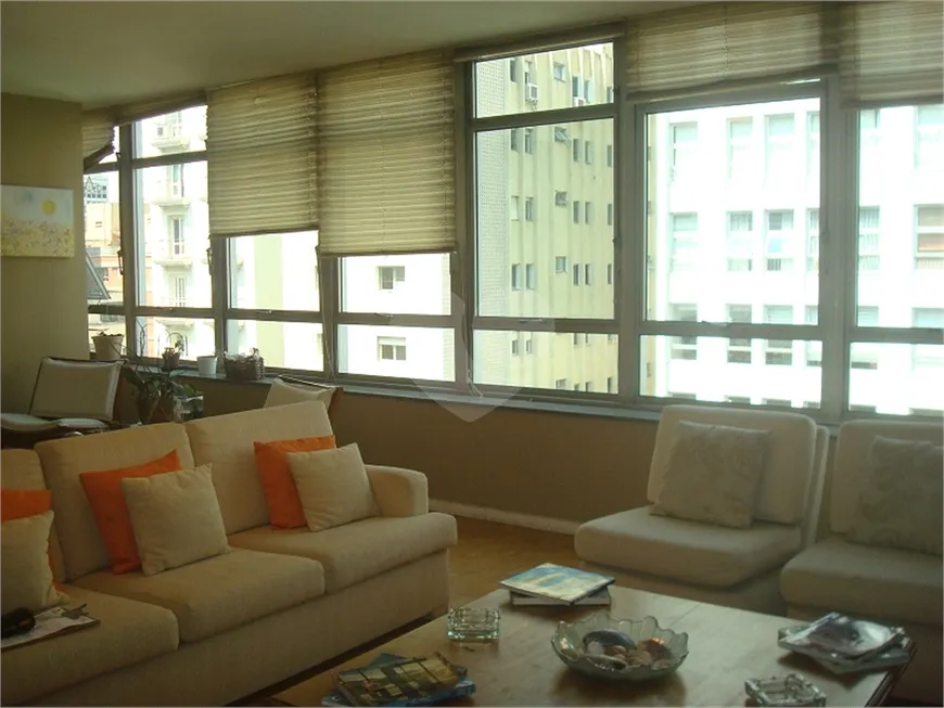 Foto 1 de Apartamento com 3 Quartos para alugar, 220m² em Jardim Paulista, São Paulo