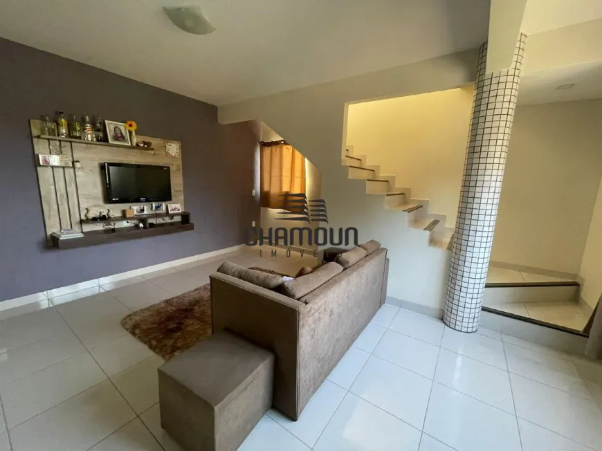 Foto 1 de Casa com 5 Quartos à venda, 300m² em Olaria, Guarapari