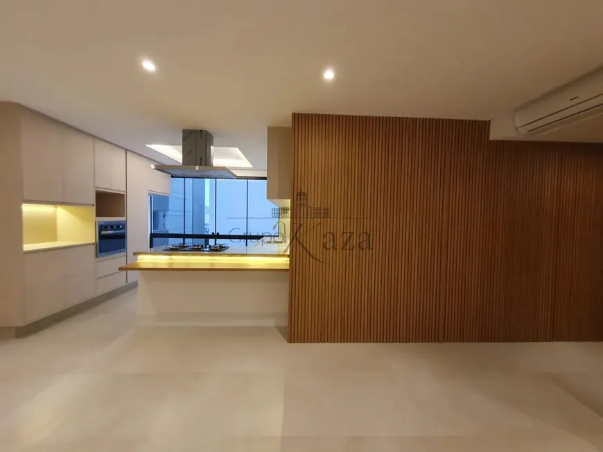 Foto 1 de Apartamento com 3 Quartos à venda, 170m² em Vila Olímpia, São Paulo