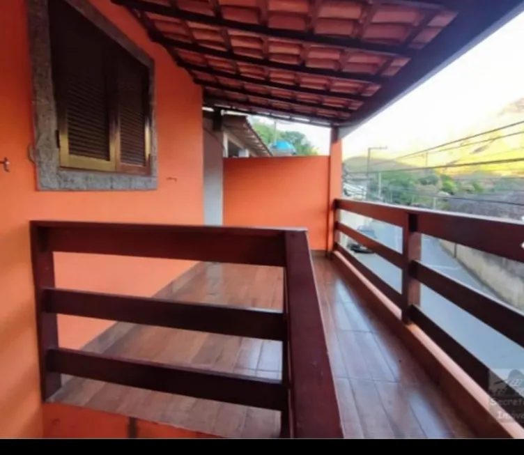 Foto 1 de Casa com 2 Quartos à venda, 400m² em Posse, Petrópolis