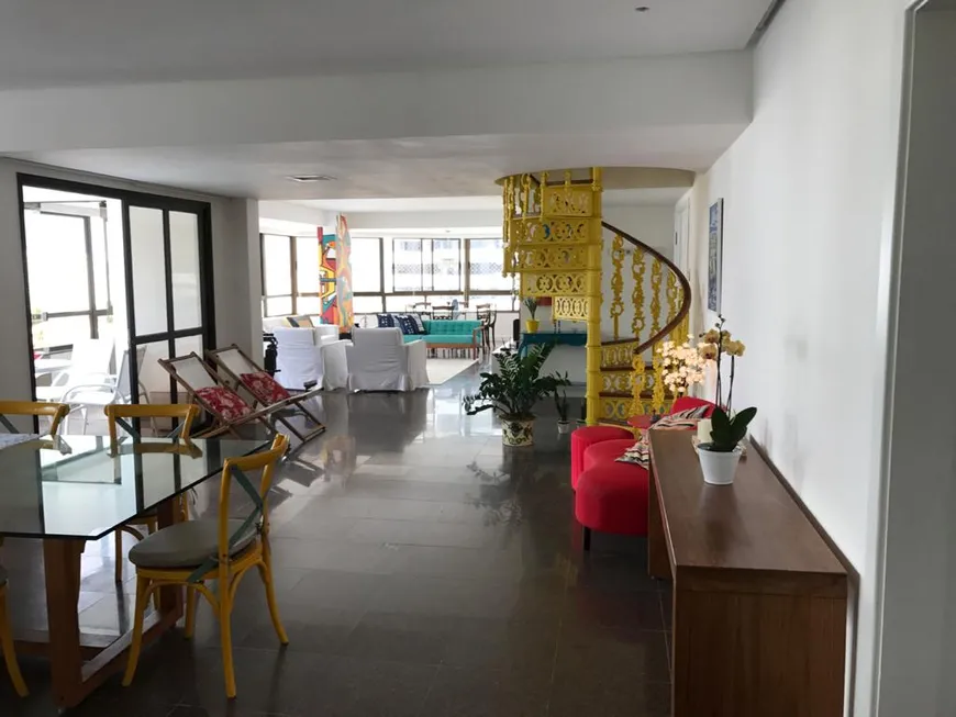 Foto 1 de Cobertura com 4 Quartos à venda, 463m² em Caminho Das Árvores, Salvador