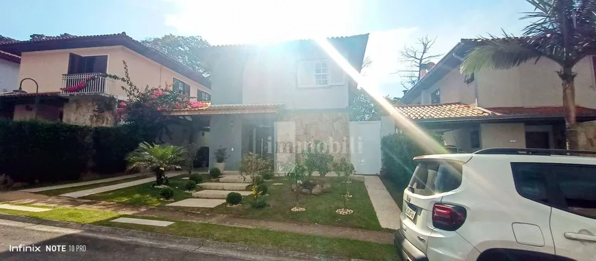 Foto 1 de Casa de Condomínio com 4 Quartos à venda, 279m² em Jardim Carmel, Cotia