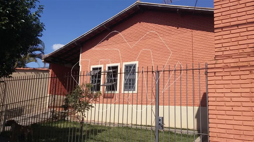 Foto 1 de Casa com 3 Quartos à venda, 137m² em Jardim Nova Época, Araraquara