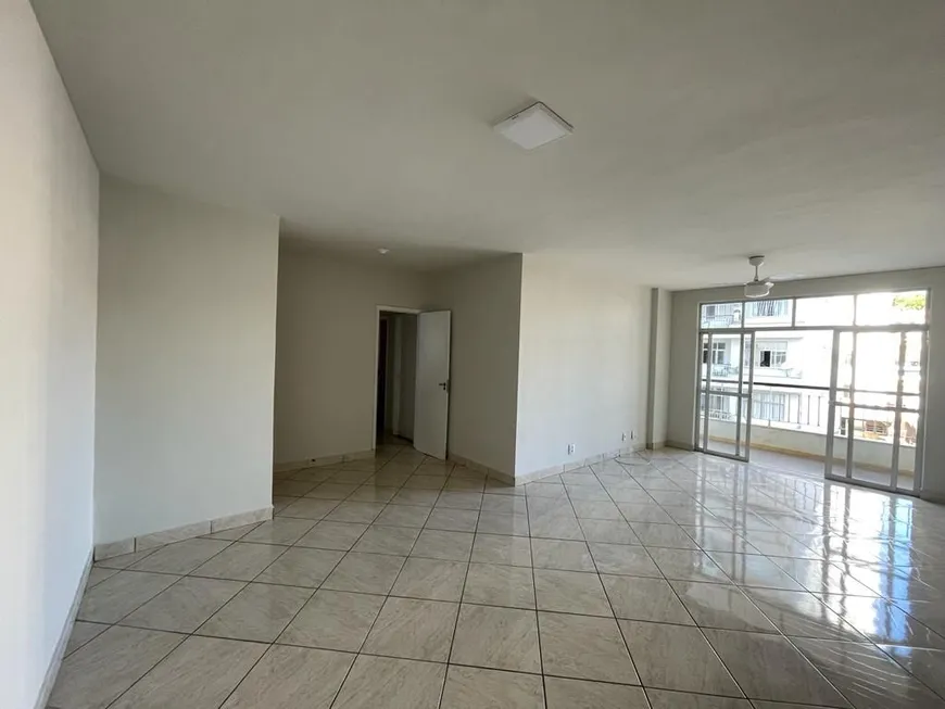 Foto 1 de Apartamento com 3 Quartos à venda, 120m² em São Domingos, Niterói