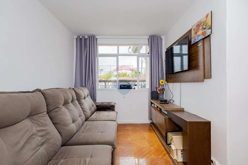 Foto 1 de Apartamento com 2 Quartos à venda, 40m² em Sitio Cercado, Curitiba