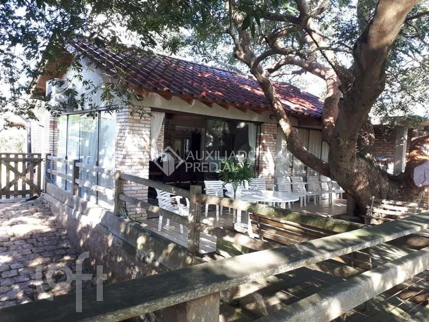 Foto 1 de Casa com 2 Quartos à venda, 220m² em Arquipélago, Porto Alegre