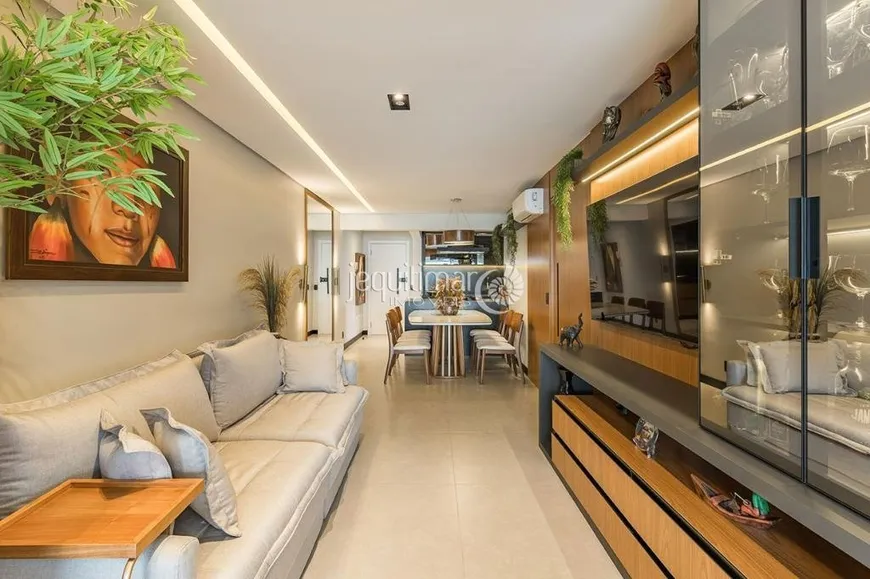 Foto 1 de Apartamento com 2 Quartos à venda, 92m² em Jardim Astúrias, Guarujá