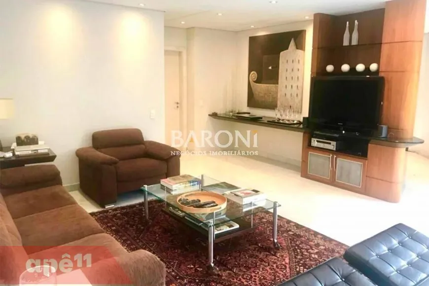 Foto 1 de Apartamento com 3 Quartos à venda, 202m² em Indianópolis, São Paulo