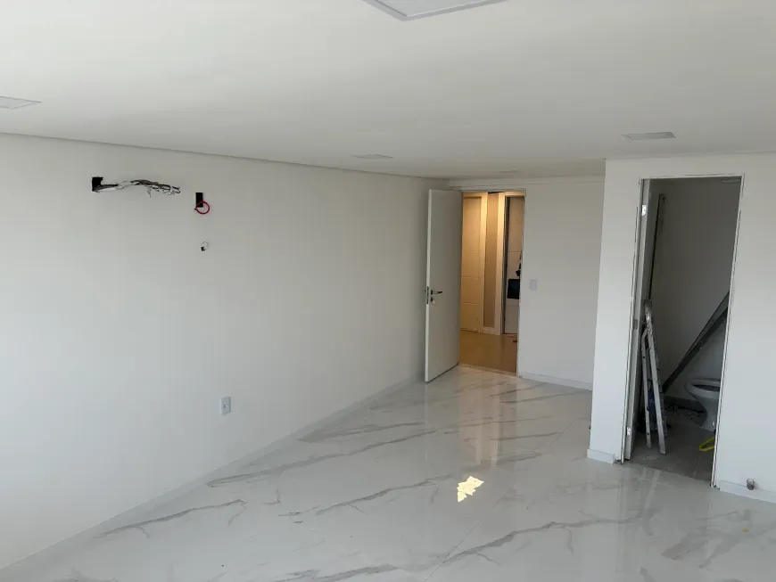 Foto 1 de Sala Comercial para alugar, 28m² em Cocó, Fortaleza