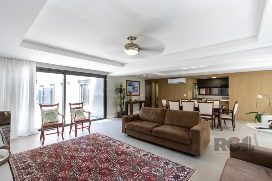 Foto 1 de Apartamento com 3 Quartos à venda, 367m² em Rio Branco, Porto Alegre