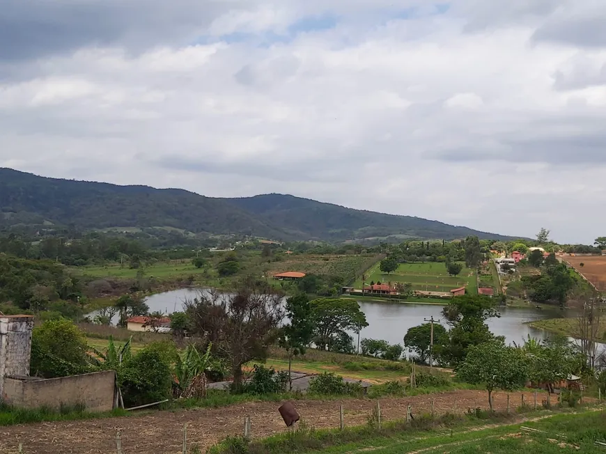 Foto 1 de Fazenda/Sítio com 4 Quartos à venda, 310m² em Iperozinho, Capela do Alto