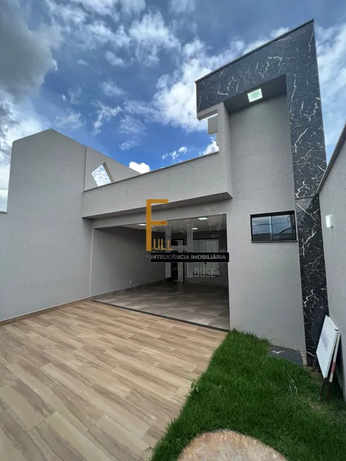 Foto 1 de Casa com 3 Quartos à venda, 170m² em Vila Rosa, Goiânia