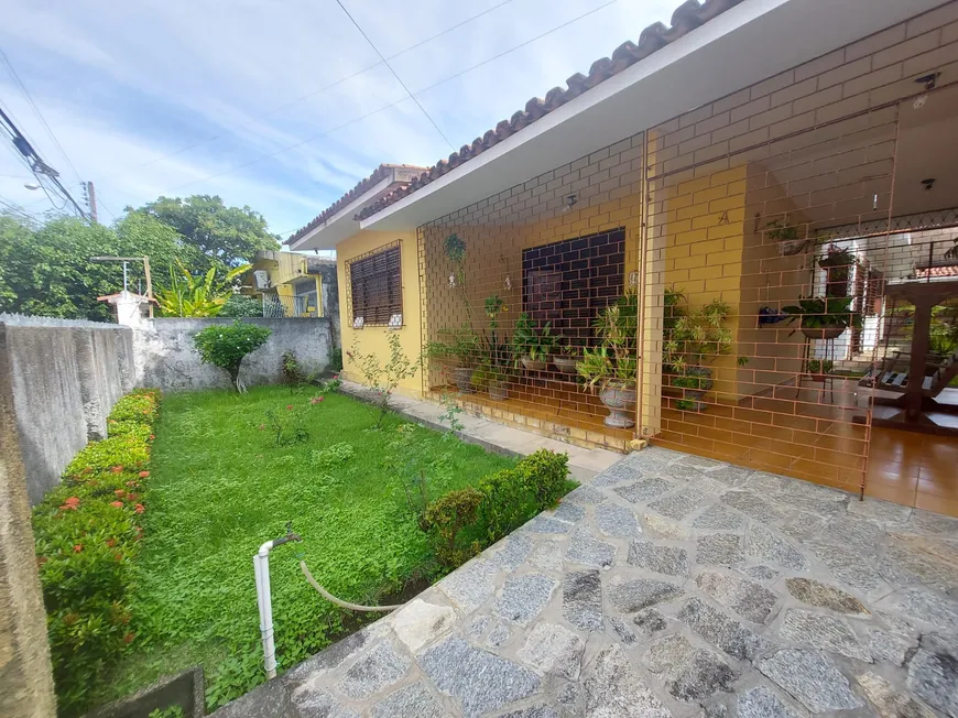 Foto 1 de Casa com 4 Quartos à venda, 300m² em Miramar, João Pessoa