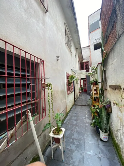 Foto 1 de Sobrado com 3 Quartos à venda, 195m² em Jardim Guanhembu, São Paulo