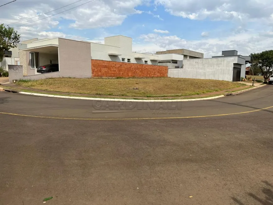 Foto 1 de Lote/Terreno à venda, 389m² em Jardim das Acacias II, Araraquara