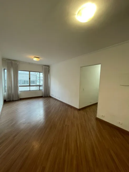 Foto 1 de Apartamento com 2 Quartos à venda, 75m² em Vila Hamburguesa, São Paulo