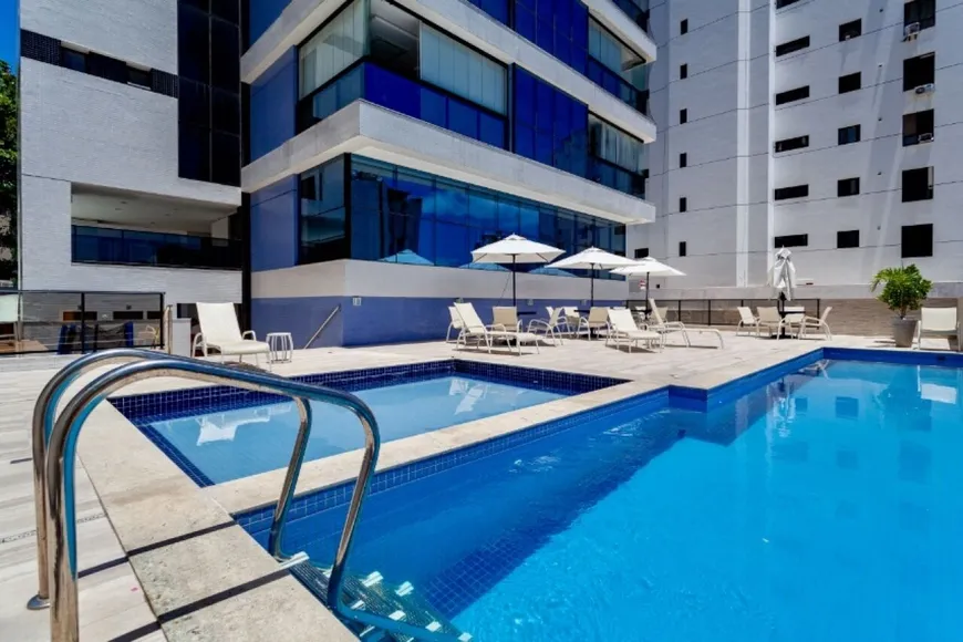 Foto 1 de Apartamento com 3 Quartos à venda, 127m² em Jardim Apipema, Salvador