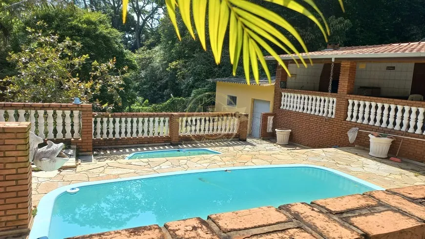 Foto 1 de Fazenda/Sítio com 4 Quartos à venda, 180m² em Jardim do Lago, Araras