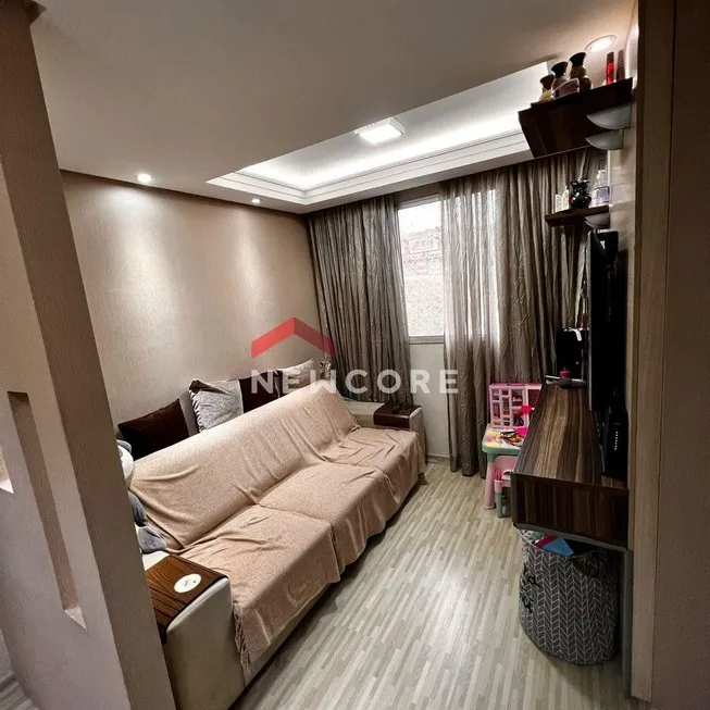 Foto 1 de Apartamento com 2 Quartos à venda, 52m² em Jardim Presidente Dutra, Guarulhos