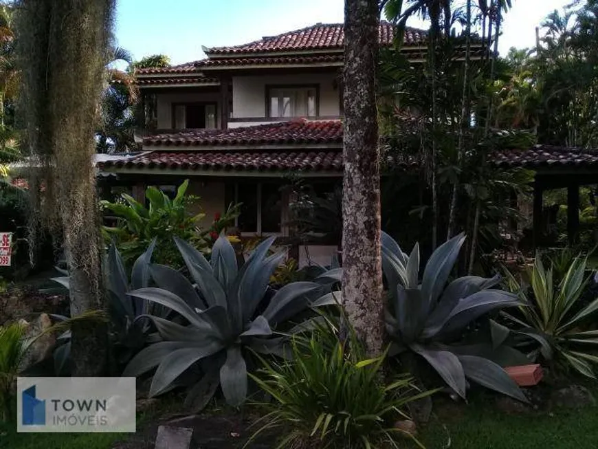 Foto 1 de Casa de Condomínio com 4 Quartos à venda, 420m² em Itaipu, Niterói