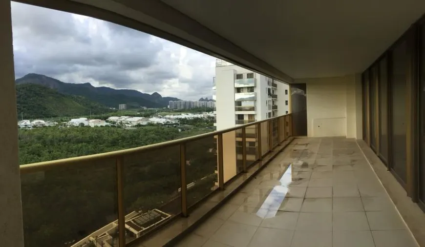 Foto 1 de Apartamento com 4 Quartos à venda, 170m² em Barra da Tijuca, Rio de Janeiro