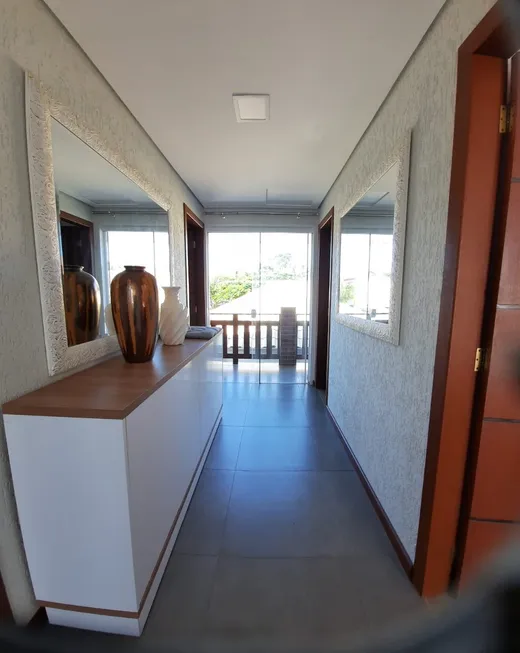 Foto 1 de Casa com 5 Quartos à venda, 150m² em Ingleses do Rio Vermelho, Florianópolis