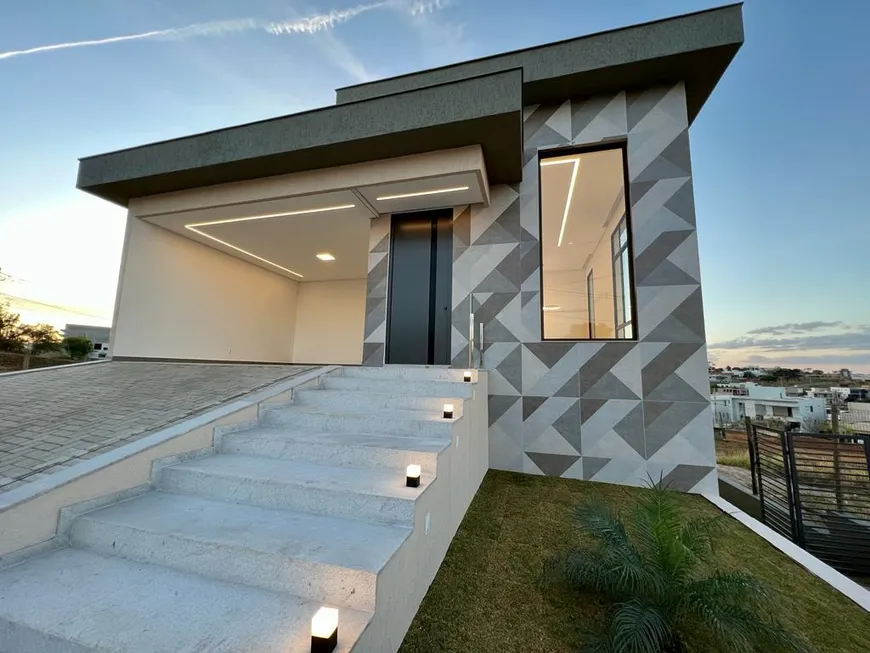 Foto 1 de Casa de Condomínio com 4 Quartos à venda, 300m² em Gran Royalle, Lagoa Santa