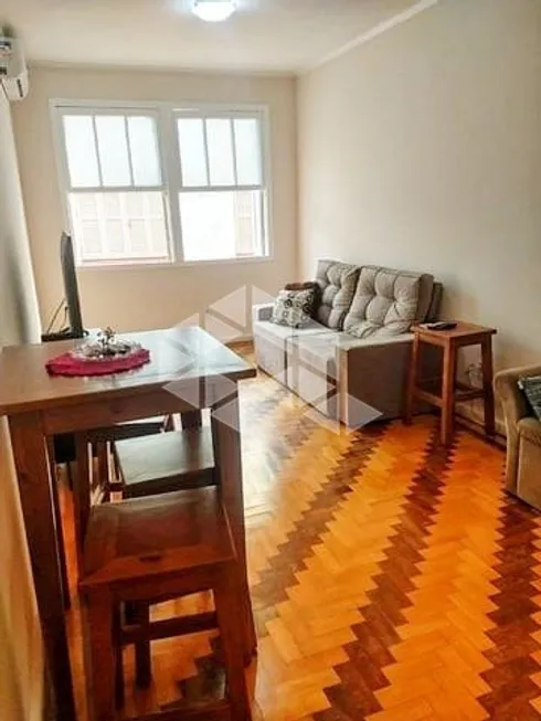 Foto 1 de Apartamento com 2 Quartos à venda, 60m² em Passo da Areia, Porto Alegre