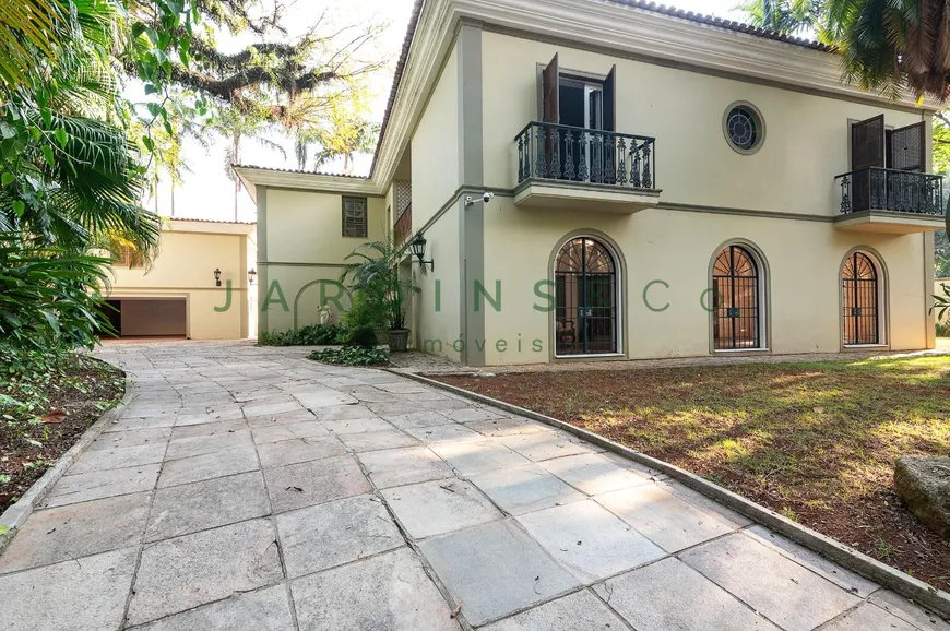Foto 1 de Casa com 5 Quartos para venda ou aluguel, 600m² em Jardim América, São Paulo
