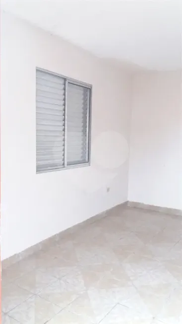 Foto 1 de Casa de Condomínio com 2 Quartos para alugar, 40m² em Jardim Oliveiras, Taboão da Serra