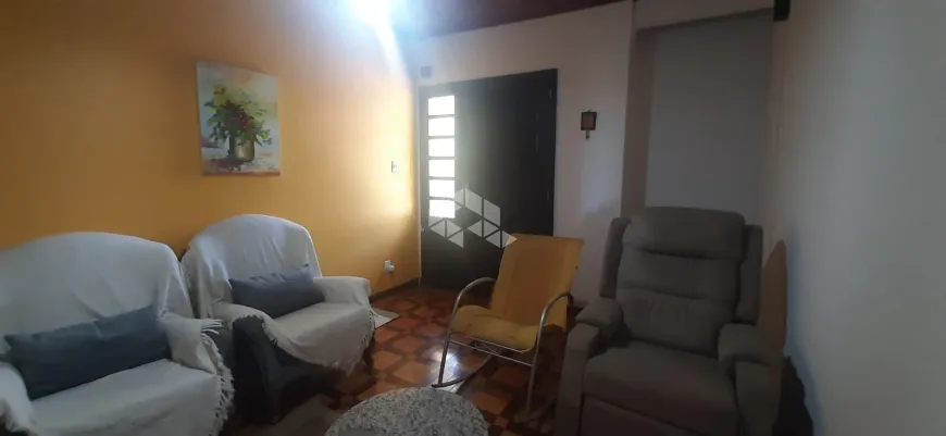 Foto 1 de Casa com 3 Quartos à venda, 180m² em Espiríto Santo, Porto Alegre