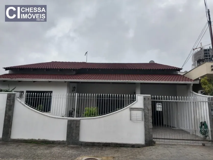 Foto 1 de Casa com 2 Quartos à venda, 263m² em Sao Judas, Itajaí