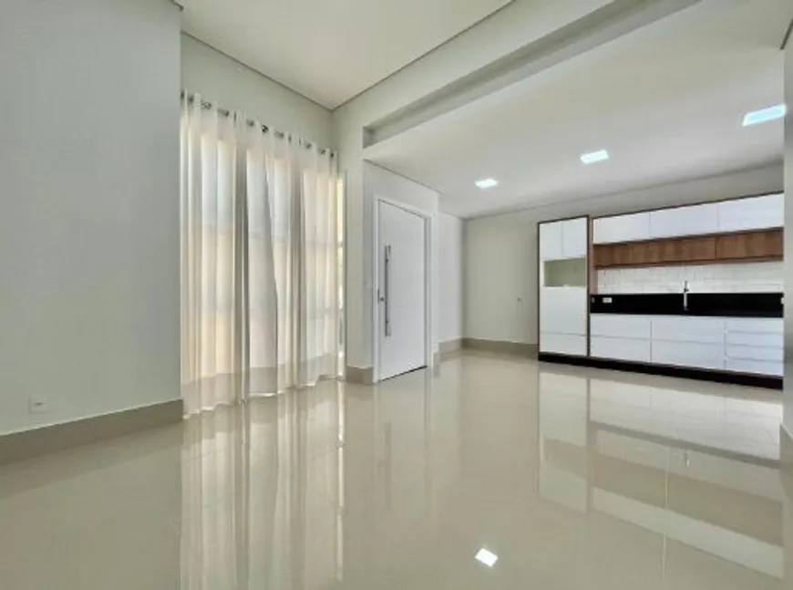 Foto 1 de Casa de Condomínio com 3 Quartos à venda, 115m² em CONDOMINIO MONTREAL RESIDENCE, Indaiatuba