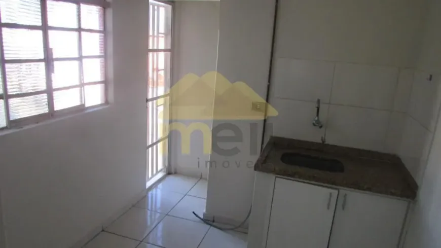 Foto 1 de Kitnet com 1 Quarto para alugar, 25m² em Vila Mathilde Vieira, Presidente Prudente