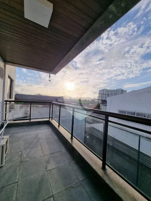 Foto 1 de Apartamento com 2 Quartos à venda, 85m² em Recreio Dos Bandeirantes, Rio de Janeiro