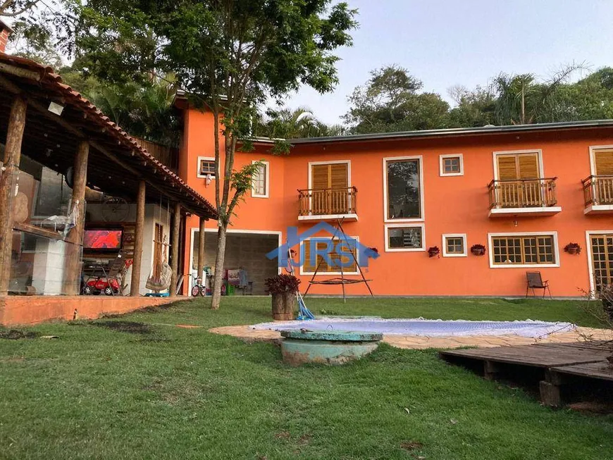 Foto 1 de Fazenda/Sítio com 4 Quartos à venda, 225m² em Parque Paraíso, Santana de Parnaíba