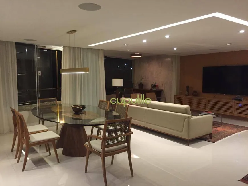 Foto 1 de Apartamento com 4 Quartos à venda, 206m² em Ingá, Niterói