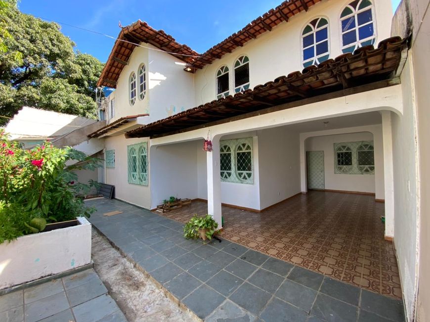 Foto 1 de Casa com 6 Quartos à venda, 480m² em Cidade Nova, Montes Claros