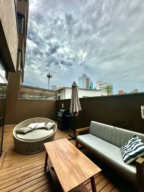 Foto 1 de Apartamento com 1 Quarto à venda, 65m² em Independência, Porto Alegre