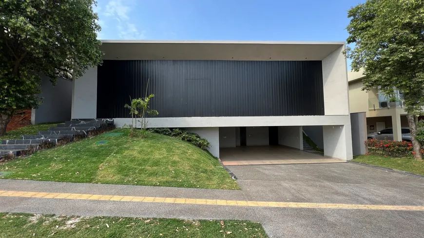 Foto 1 de Casa de Condomínio com 4 Quartos à venda, 530m² em Residencial Alphaville Flamboyant, Goiânia