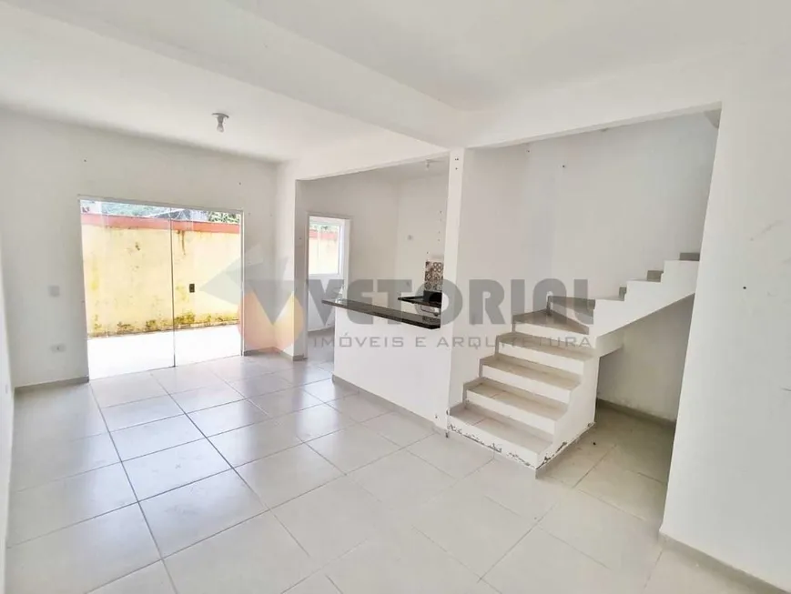 Foto 1 de Casa de Condomínio com 2 Quartos à venda, 65m² em Massaguaçu, Caraguatatuba