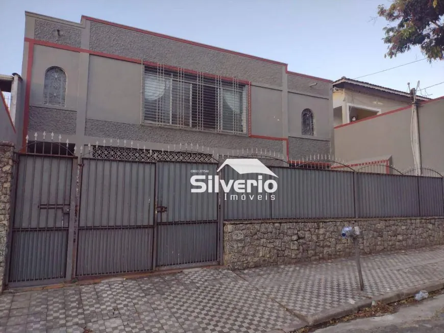 Foto 1 de Casa com 3 Quartos à venda, 250m² em Jardim Oswaldo Cruz, São José dos Campos