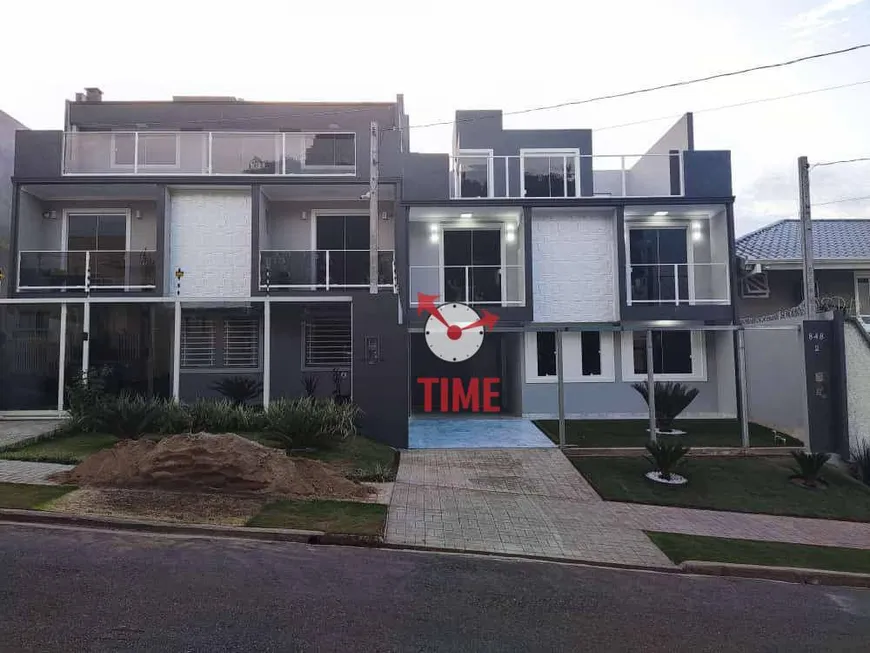 Foto 1 de Sobrado com 3 Quartos à venda, 116m² em Capão Raso, Curitiba