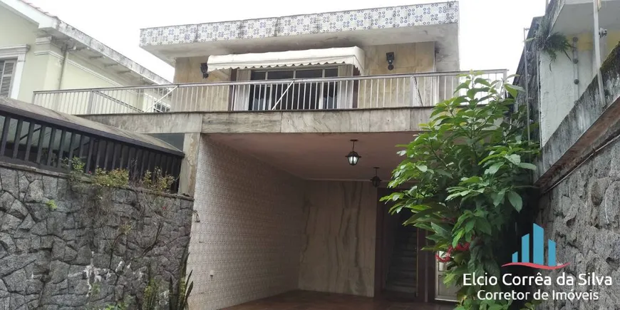 Foto 1 de Casa com 4 Quartos à venda, 230m² em Boqueirão, Santos